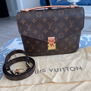 Louis Vuitton Pochette Métis monogram